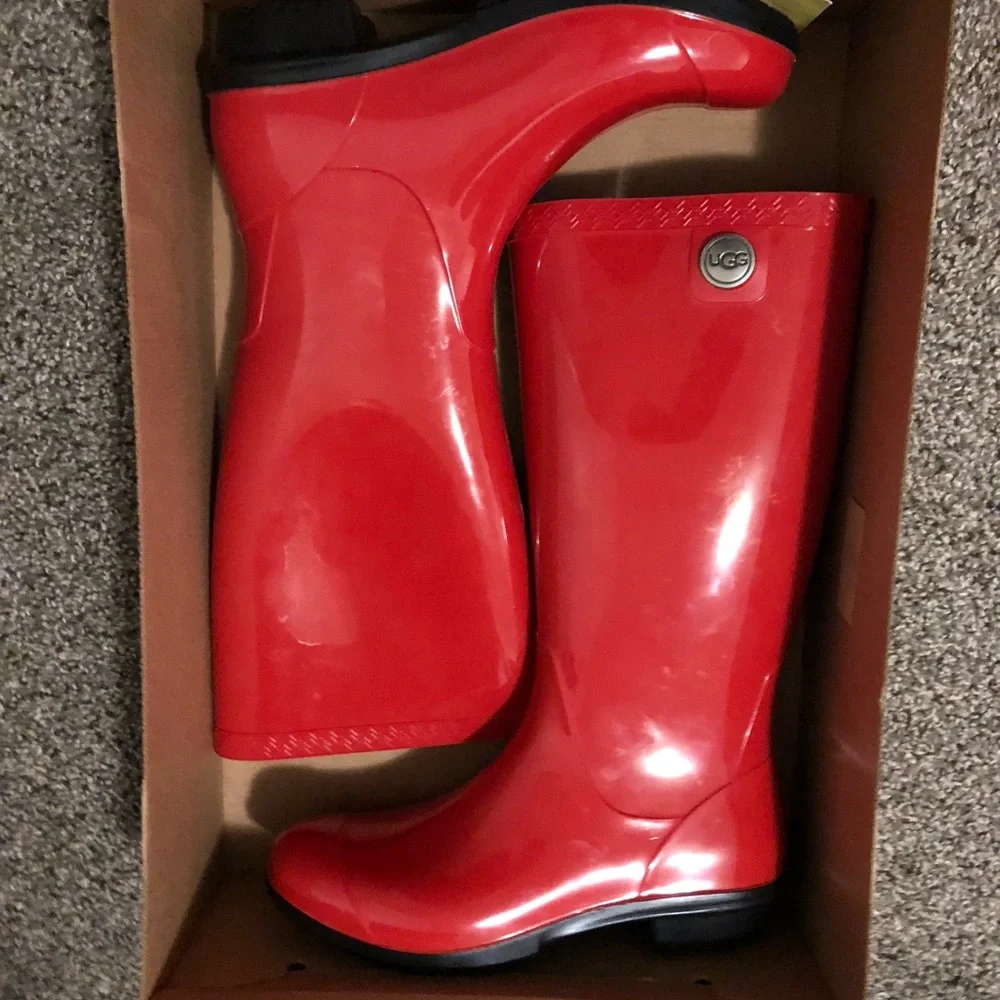 NEW Ugg Rain Boots (size 6 women's) - Picture 8 of 9